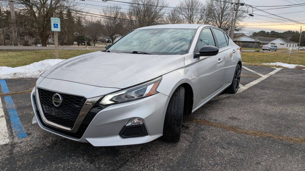 2021 Nissan Altima SR